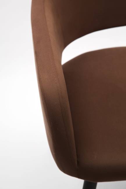 Стол Сканди К 100 орех с креслами Пичч велюр коричневый Стол Сканди К 100 орех с креслами Пичч велюр коричневый