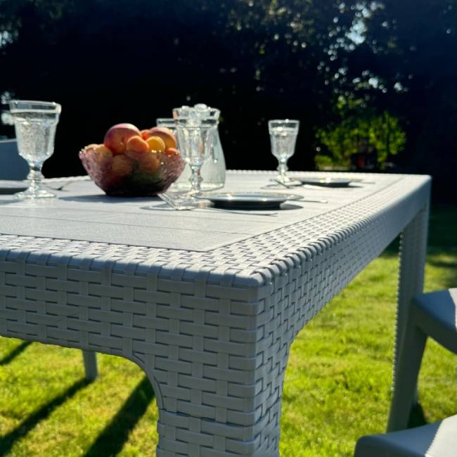 Обеденный стол JULY светло-серый