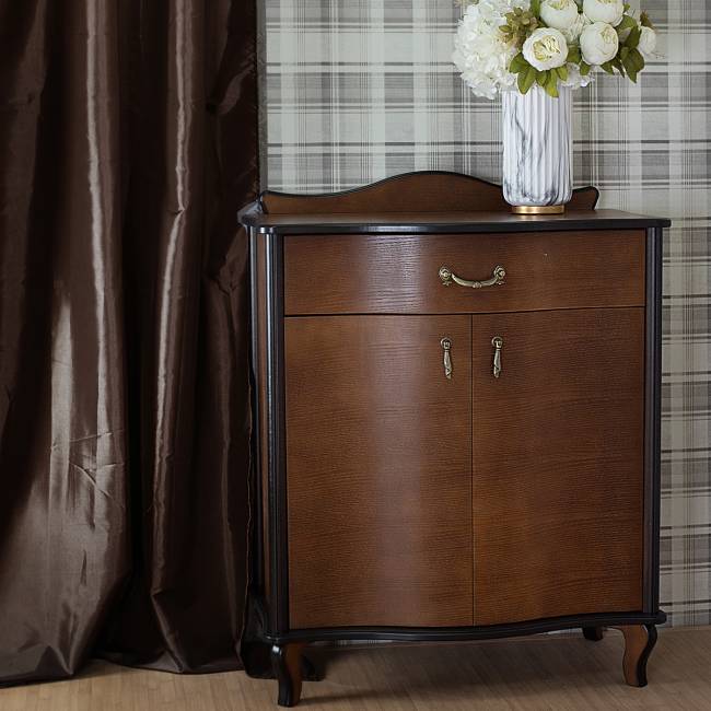 Комод Джульетта с распашными дверцами, орех Л Комод Джульетта с распашными дверцами, орех Л