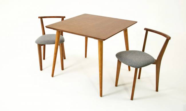 Стол Монте М 100 орех со стульями Франк орех рогожка серый Стол Монте М 100 орех со стульями Франк орех рогожка серый